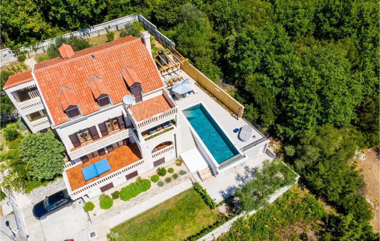5 Bedroom Gorgeous Home In סלאנו מראה חיצוני תמונה